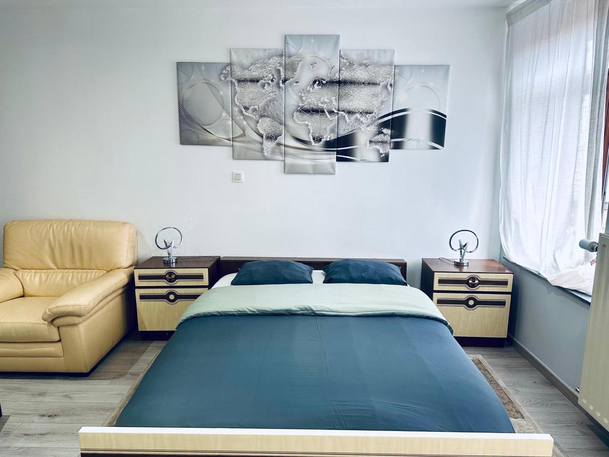 Chambre Et Sdd Privees Dans Une Maison Partagee Avec Des Residents Mons Bagian luar foto